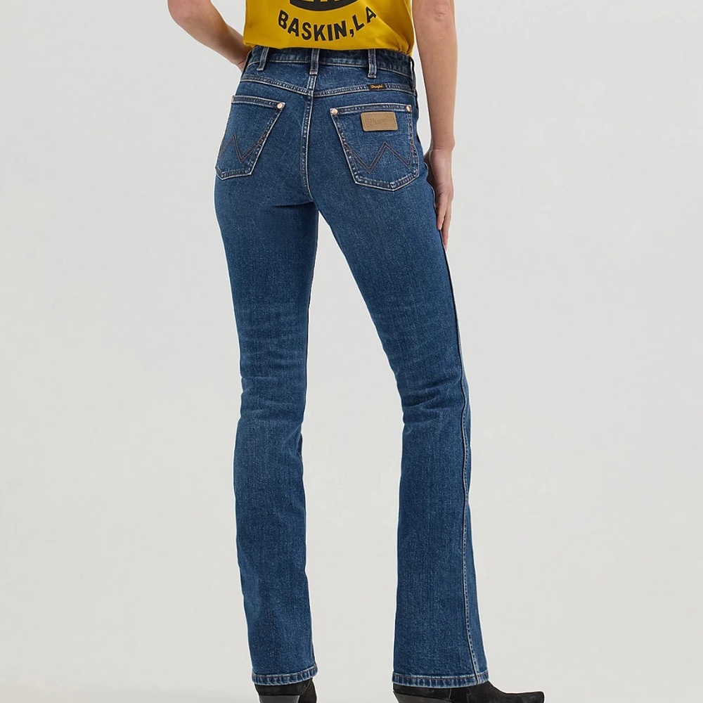 Wrangler x Lainey Wilson Baskin Blue Boot Hugger Jeans Size 25x30